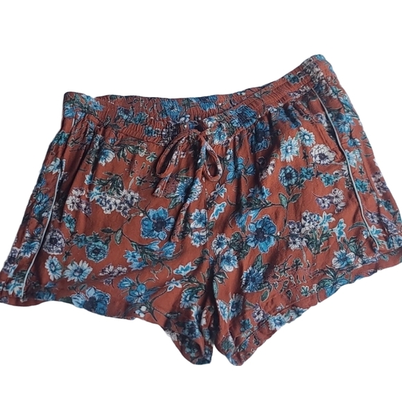 Kut from the Kloth, Size 10 shorts - Picture 1 of 5